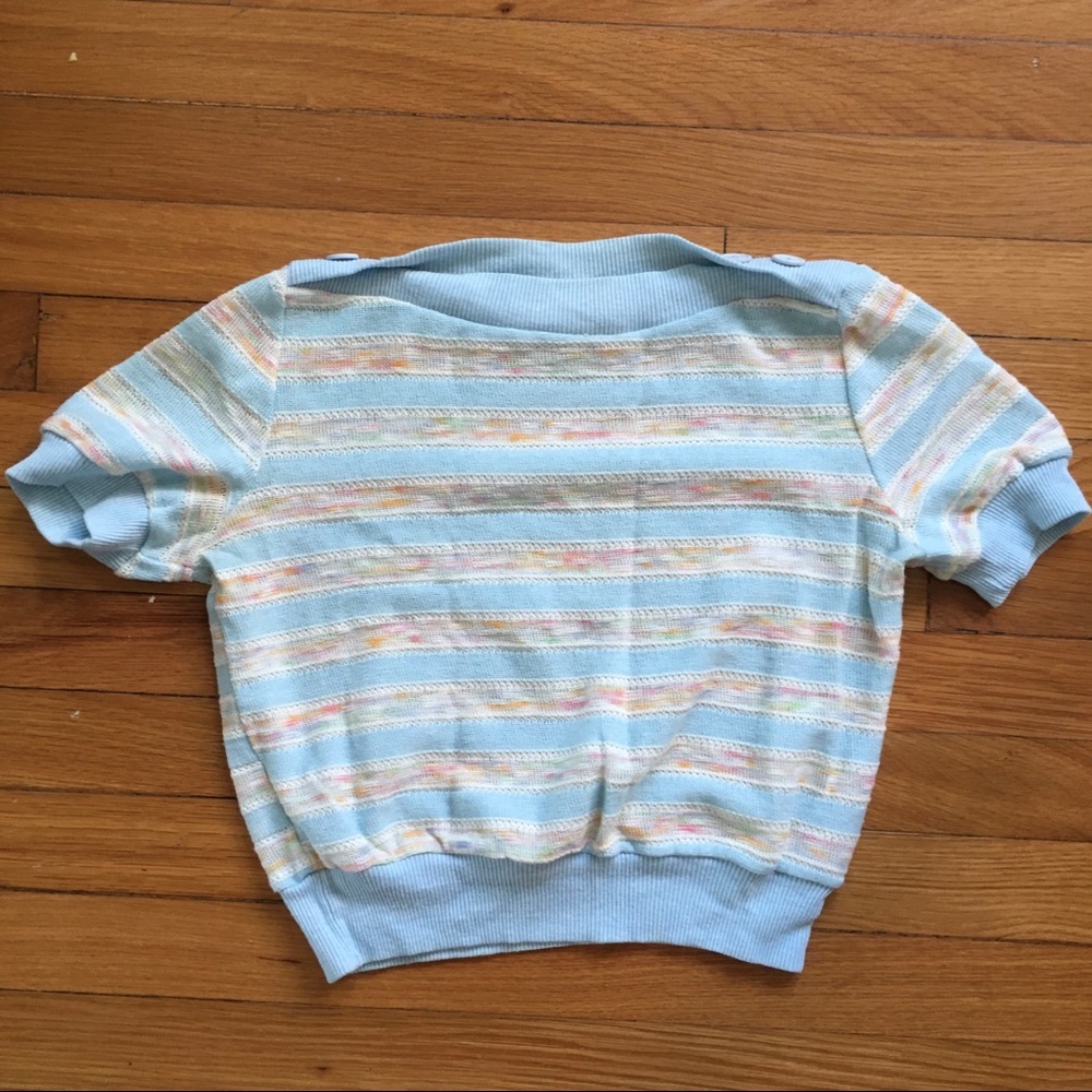 vintage crop top light blue